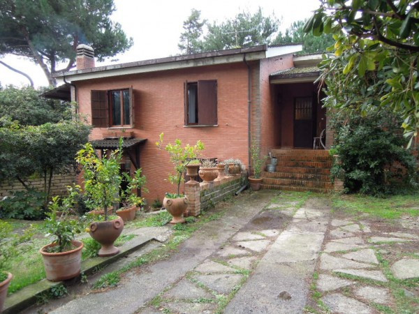 Villa CASTEL GANDOLFO vendita   Spiaggia del Lago ALA IMMOBILIARE