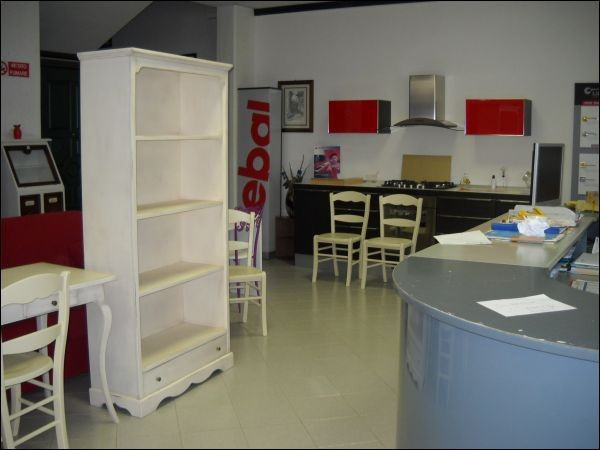 Capannoni (Tutti) ASCOLI PICENO vendita  Centro città del Commercio Immobiliare Centro Servizi Ascoli