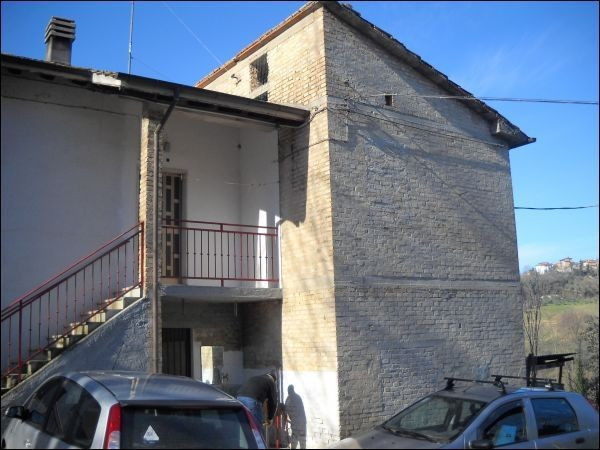 Rustico - Cascina FOLIGNANO vendita  Villa Pigna Castello Immobiliare Centro Servizi Ascoli