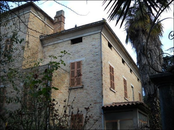 Villa SPINETOLI vendita   Vittorio Emanuele Immobiliare Centro Servizi Ascoli