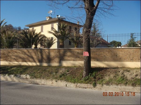 Villa ASCOLI PICENO vendita   Salaria Inferiore Immobiliare Centro Servizi Ascoli