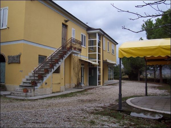  castignano vendita quart: ripaberarda immobiliare-centro-servizi-ascoli