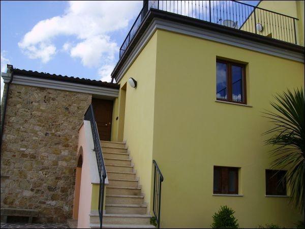 Appartamento CIVITELLA DEL TRONTO vendita  Rocche Di Civitella Provinciale 8 Immobiliare Centro Servizi Ascoli