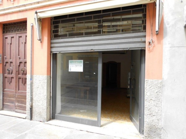 Negozio - Loc.Com. PARMA affitto  OLTRETORRENTE Nino Bixio Investimenti Immobiliari srl