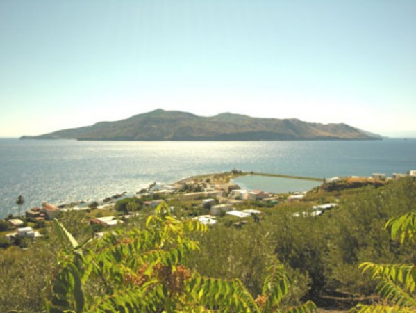  santa marina salina affitto quart:  vulcano consult lipari real estate