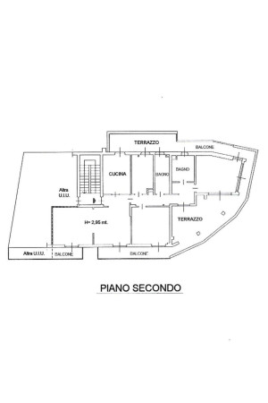 AMPIO QUADRILOCALE ULTIMO PIANO CON TERRAZZO - Foto 29