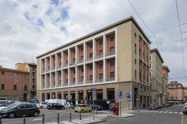 Negozio - Loc.Com. BOLOGNA vendita  CENTRO STORICO Franklin Delano Roosevelt Carducci Soluzioni Immobiliari